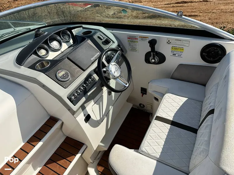 Slide: The Image of Sea Ray 260 Sundancer 2015 - 13874128