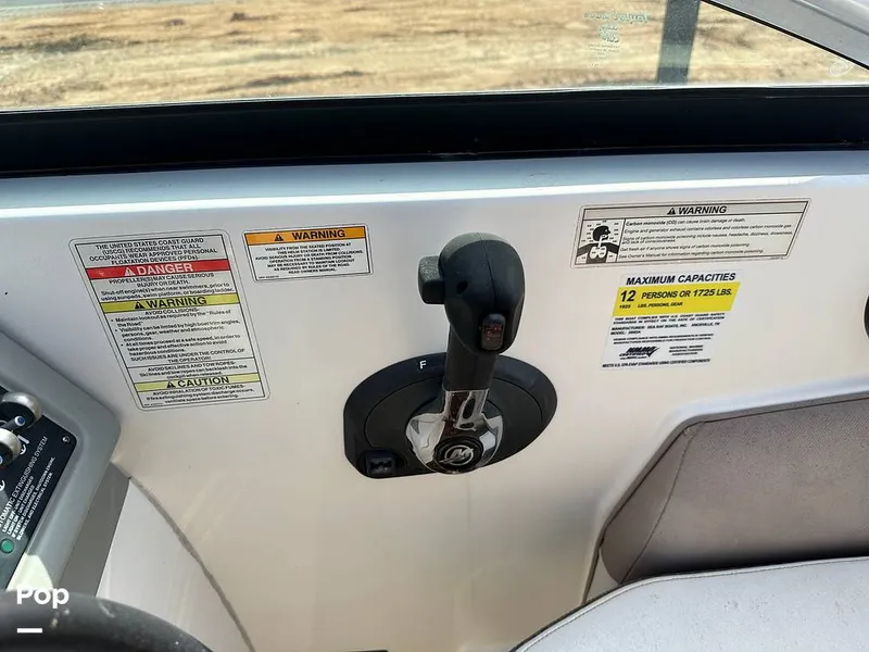 Slide: The Image of Sea Ray 260 Sundancer 2015 - 13874191