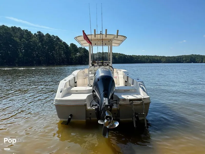 Slide: The Image of Robalo R200 2022 - 14777431