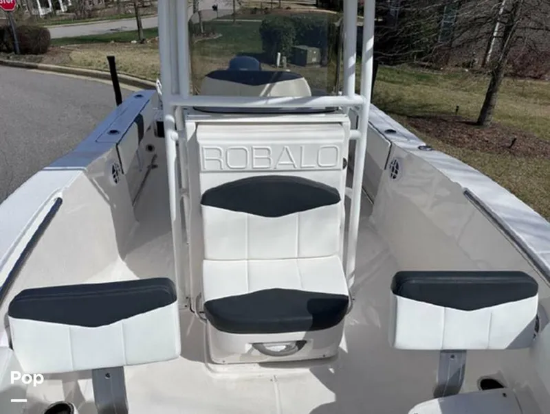 Slide: The Image of Robalo R200 2022 - 13620675