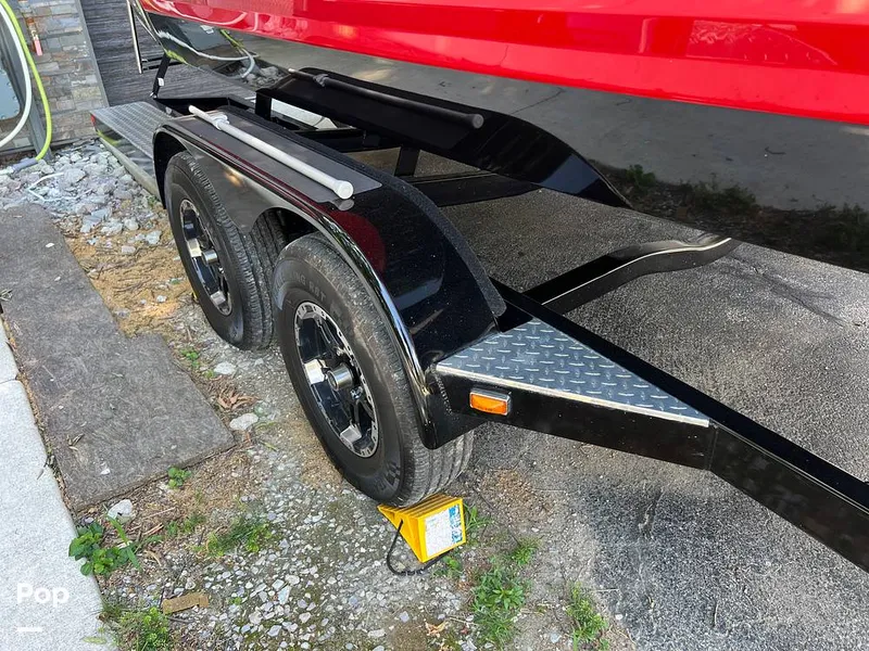 Slide: The Image of Chaparral 21 SURF 2020 - 14362820