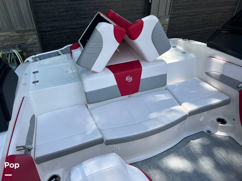 Slide: The Image of Chaparral 21 SURF 2020 - 14362848