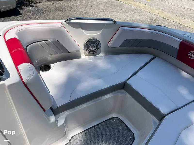 Slide: The Image of Chaparral 21 SURF 2020 - 14362775