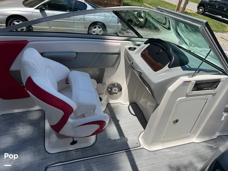 Slide: The Image of Chaparral 21 SURF 2020 - 14362788