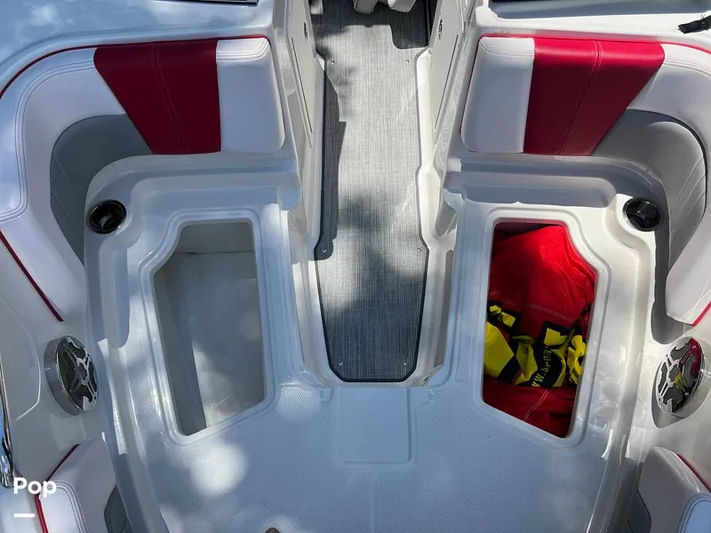 Slide: The Image of Chaparral 21 SURF 2020 - 14362801