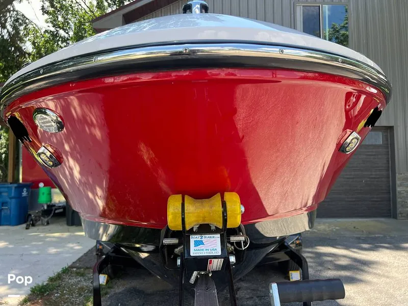 Slide: The Image of Chaparral 21 SURF 2020 - 14362806
