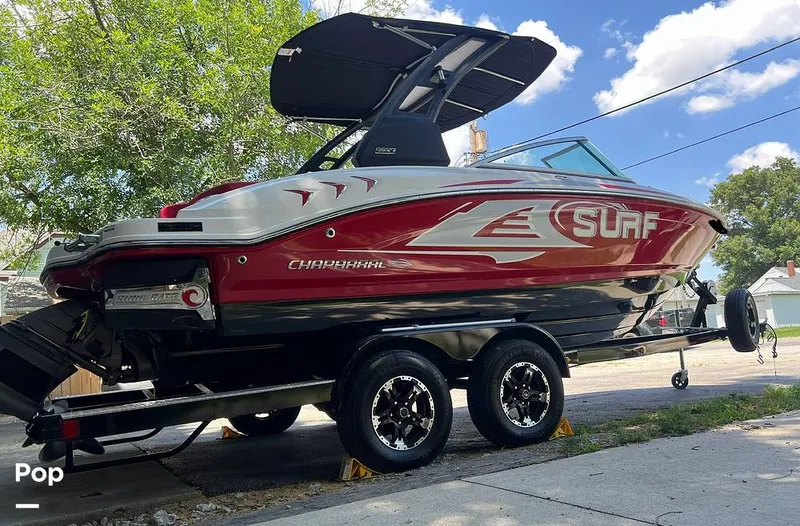 Slide: The Image of Chaparral 21 SURF 2020 - 14362831