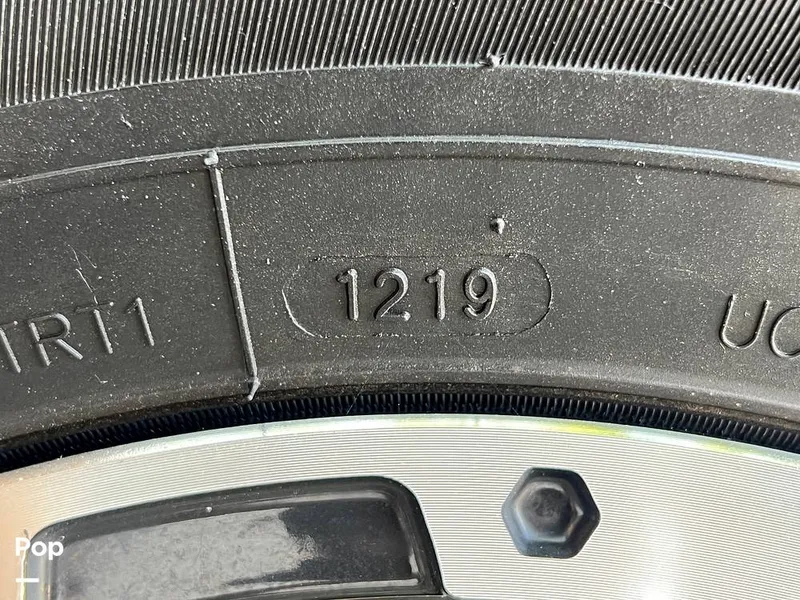 Slide: The Image of Chaparral 21 SURF 2020 - 14362833
