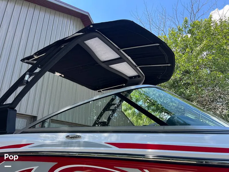 Slide: The Image of Chaparral 21 SURF 2020 - 14362891