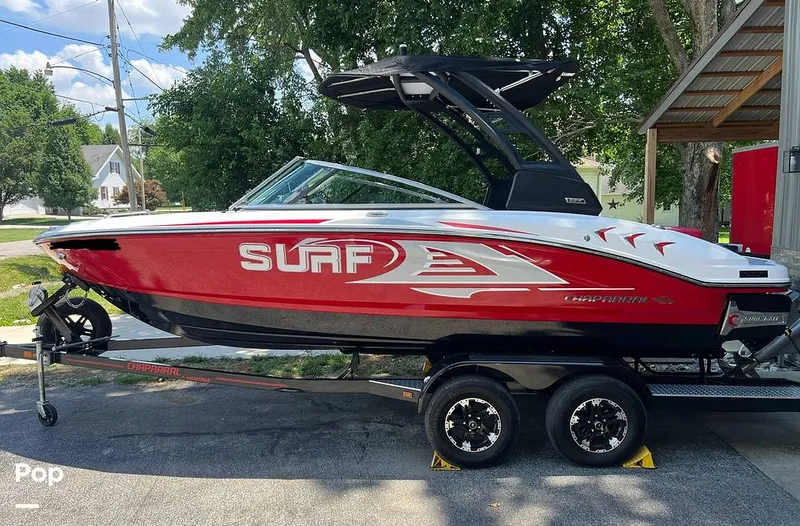 Slide: The Image of Chaparral 21 SURF 2020 - 14362899