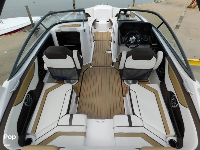 Slide: The Image of Yamaha 212SE 2021 - 14352039