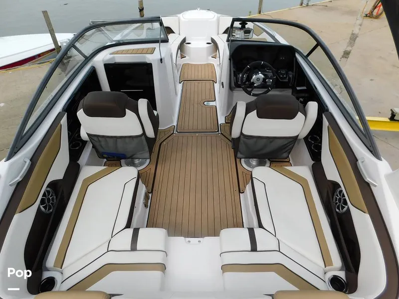 Slide: The Image of Yamaha 212SE 2021 - 14352040