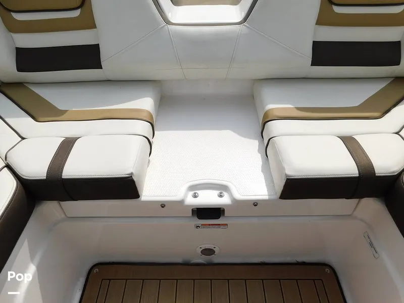 Slide: The Image of Yamaha 212SE 2021 - 14352041