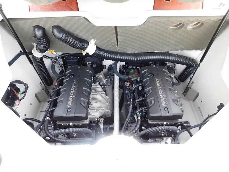 Slide: The Image of Yamaha 212SE 2021 - 14352042