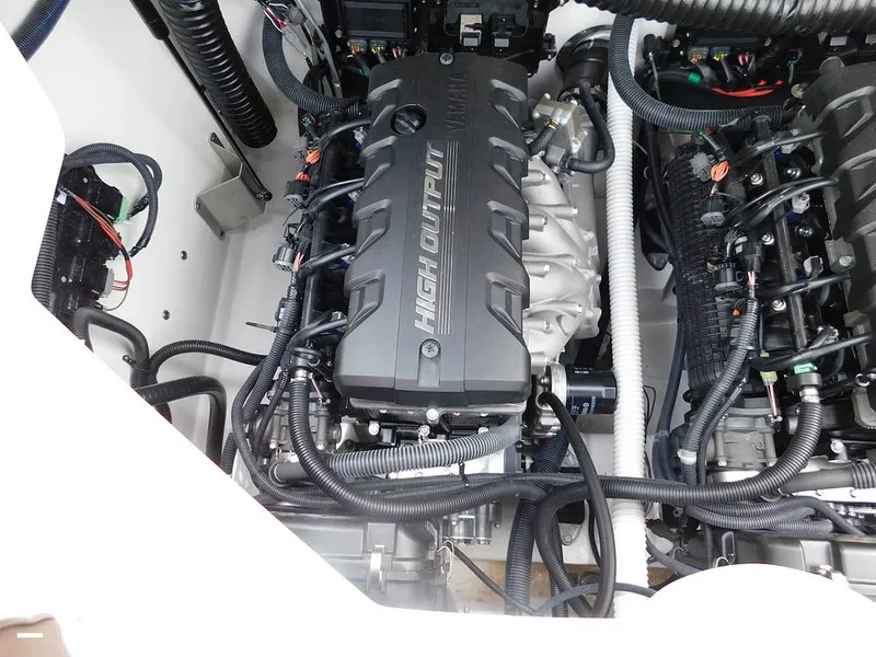 Slide: The Image of Yamaha 212SE 2021 - 14352047