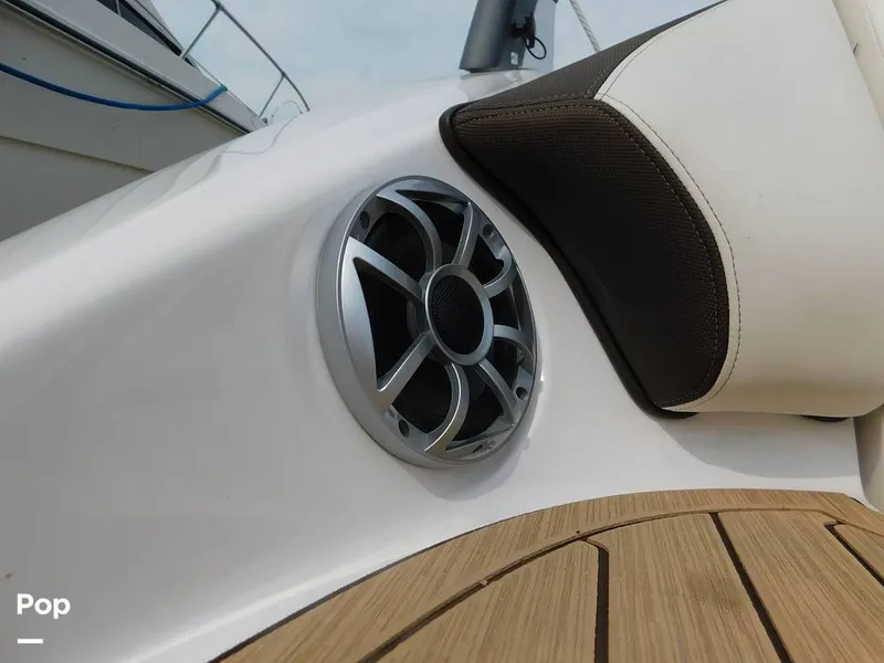 Slide: The Image of Exterior Speakers - 14351913