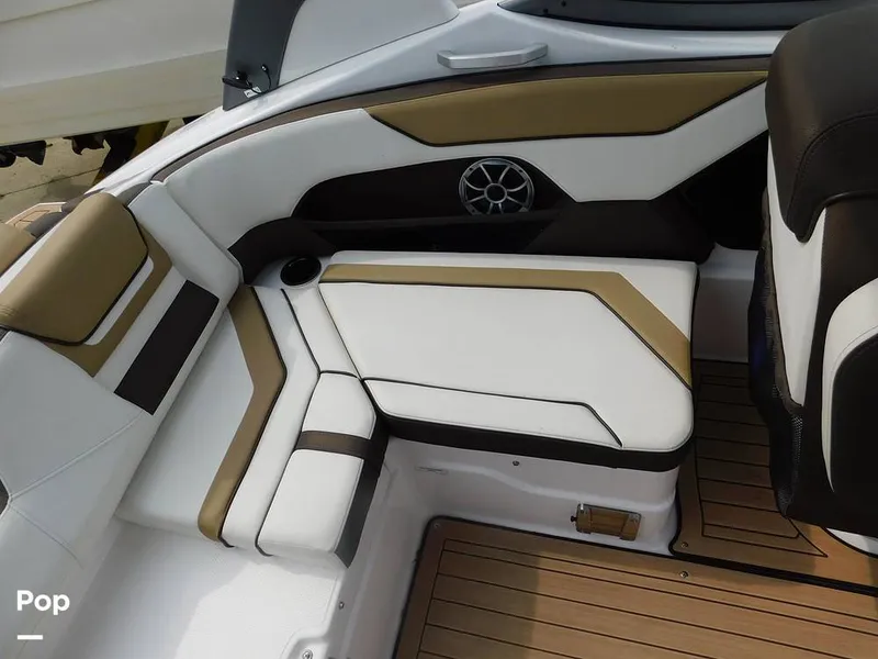 Slide: The Image of Yamaha 212SE 2021 - 14351920