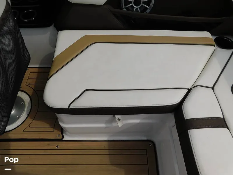 Slide: The Image of Yamaha 212SE 2021 - 14351943