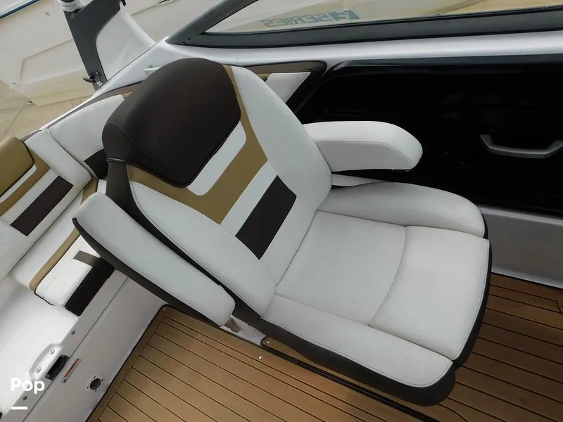 Slide: The Image of Yamaha 212SE 2021 - 14351948