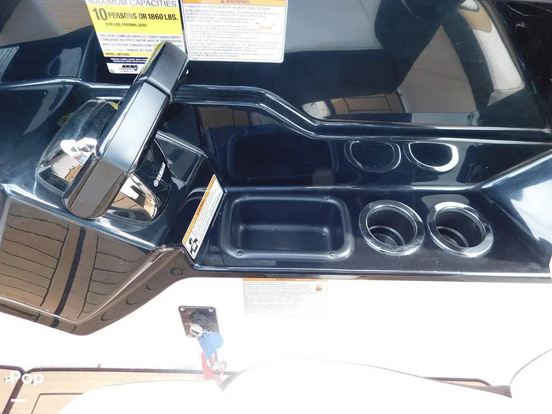 Slide: The Image of Yamaha 212SE 2021 - 14351958