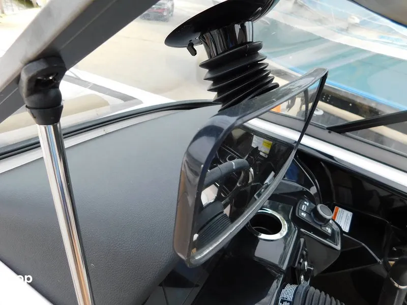 Slide: The Image of Yamaha 212SE 2021 - 14351969