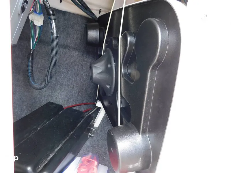 Slide: The Image of Yamaha 212SE 2021 - 14351979