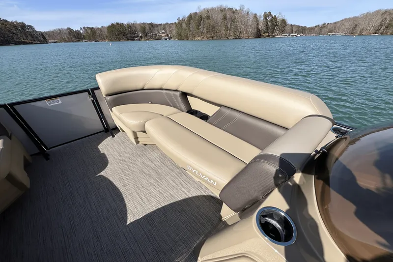 Slide: The Image of Sylvan MIRAGE 822 2025 - 15