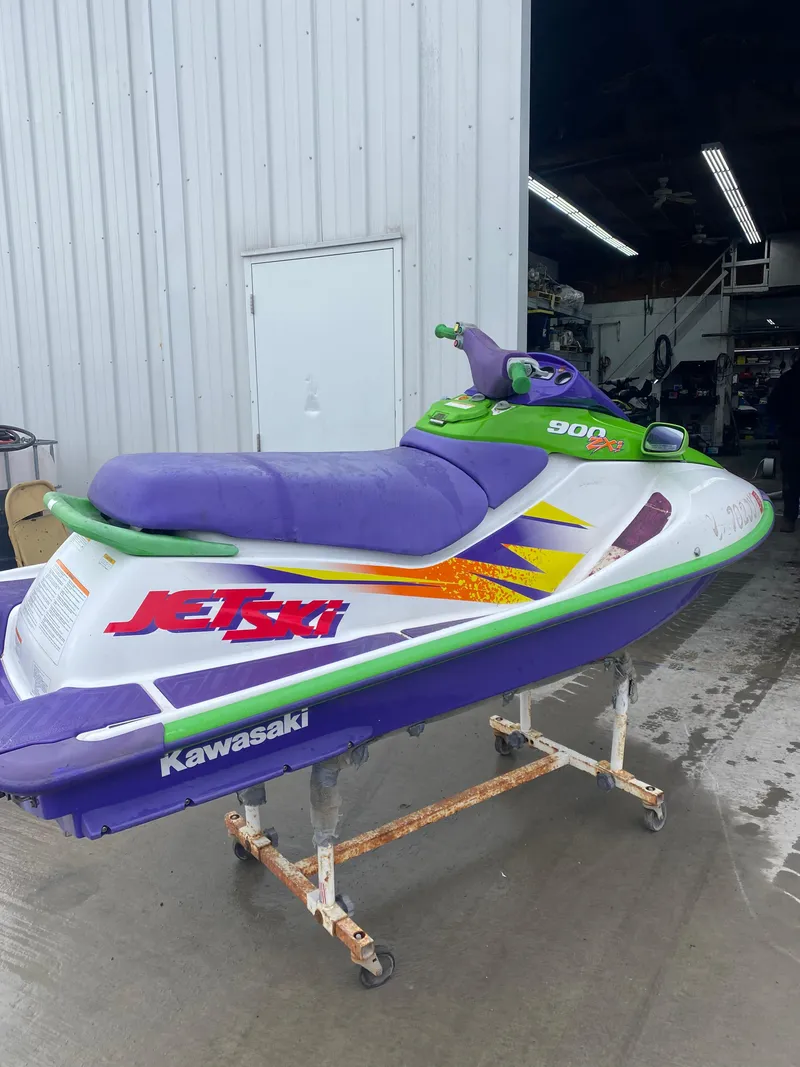 Kawasaki ZXI 900 1996 - Marine Source