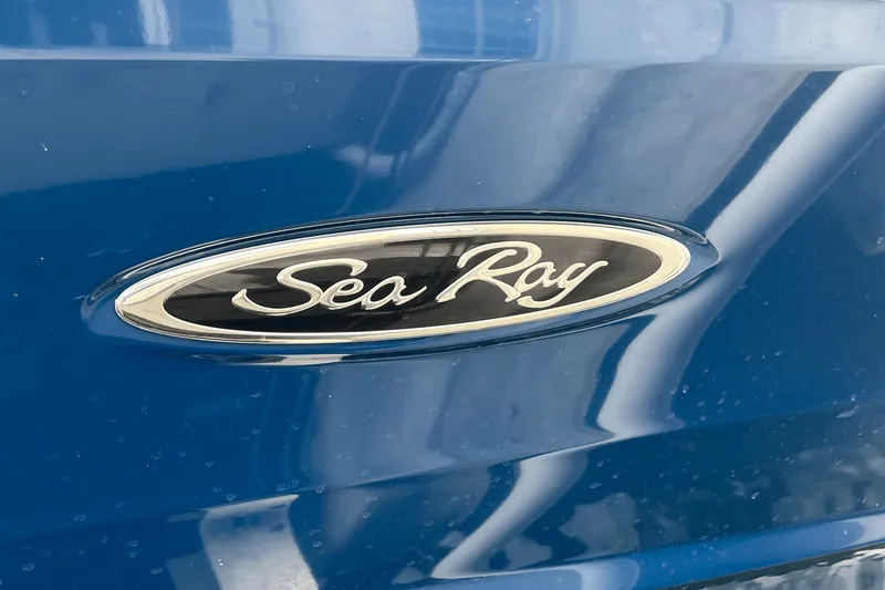 Slide: The Image of Sea Ray SLX 310 2022 - 35