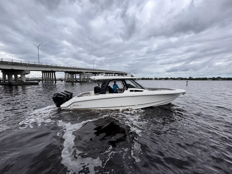 Slide: The Image of Boston Whaler 350 Realm 2025 - 0