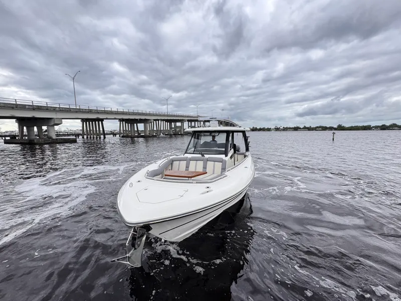 Slide: The Image of Boston Whaler 350 Realm 2025 - 2