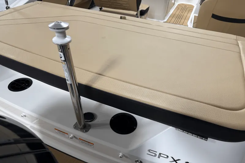 Slide: The Image of Sea Ray SPX 190 Outboard 2025 - 21