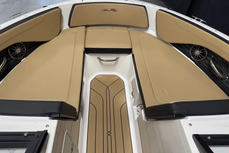 Slide: The Image of Sea Ray SPX 190 Outboard 2025 - 64