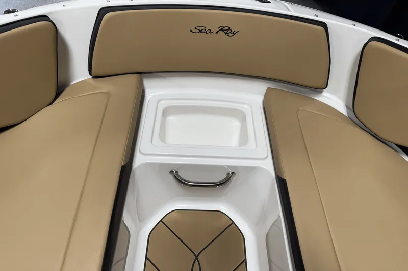 Slide: The Image of Sea Ray SPX 190 Outboard 2025 - 65