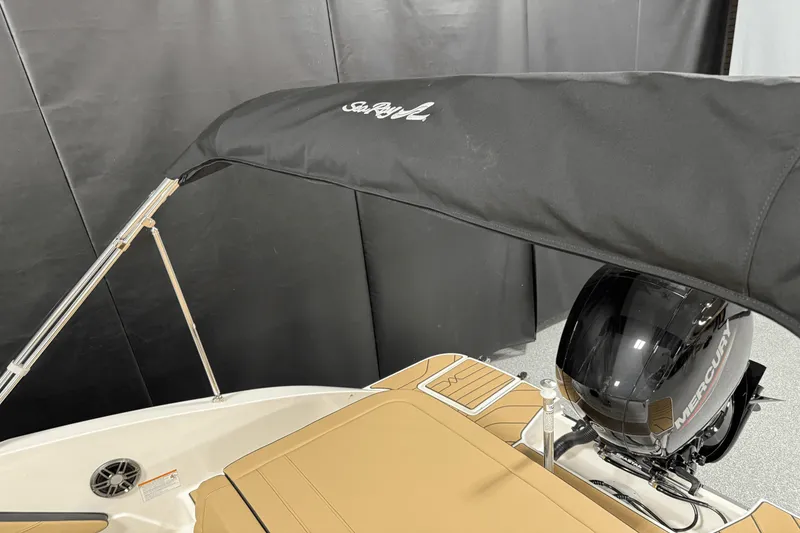 Slide: The Image of Sea Ray SPX 190 Outboard 2025 - 75