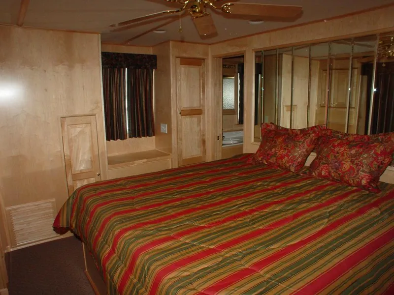 Slide: The Image of Master Suite - 4