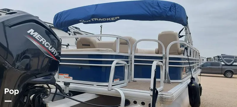 Slide: The Image of Sun Tracker Sportfish 22 DXL 2021 - 13681653
