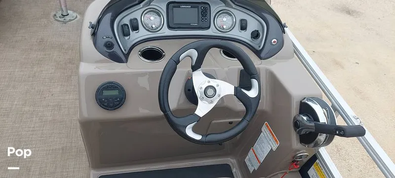 Slide: The Image of Steering Wheel - 13681745