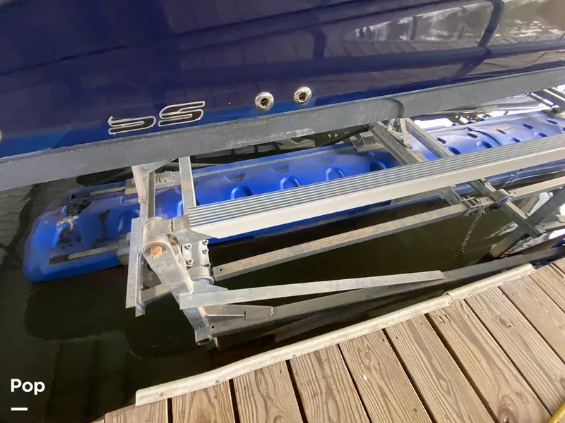 Slide: The Image of Sea Ray 290 Sun Sport 2005 - 13770960