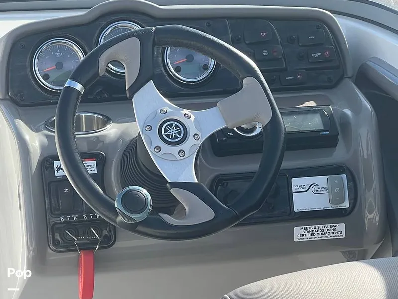 Slide: The Image of Steering Wheel/steering Wheel Knob - 13756378