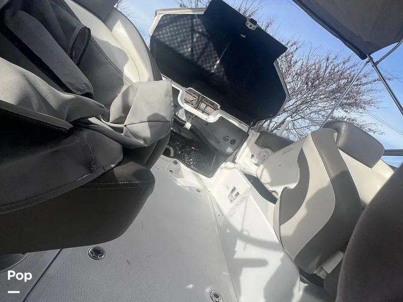 Slide: The Image of Engine Hatch - 13756555