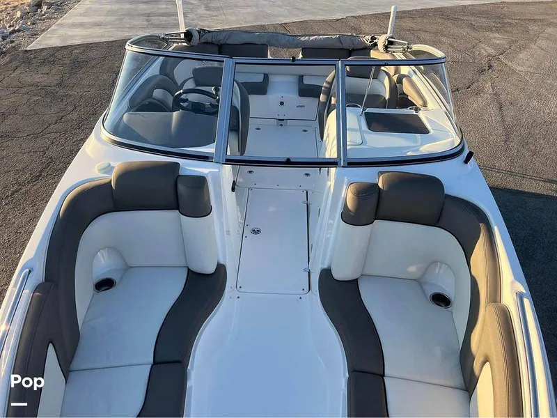 Slide: The Image of Walk Through Windsheild - 13670564