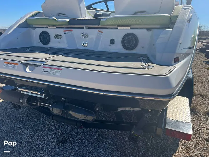 Slide: The Image of Stern Swim Platform With Integrated Ladder - 13780133