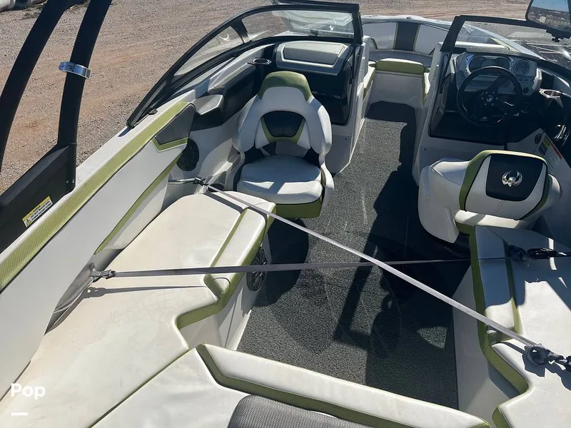 Slide: The Image of Scarab 215 HO Impulse 2015 - 13780127