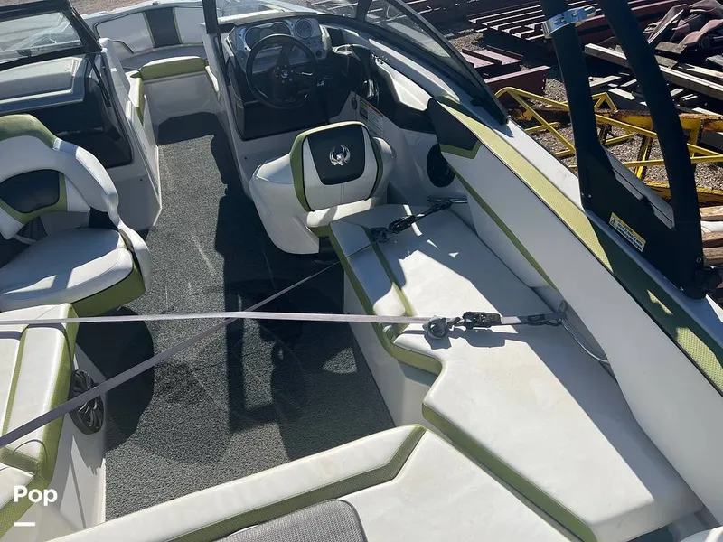Slide: The Image of Scarab 215 HO Impulse 2015 - 13780132