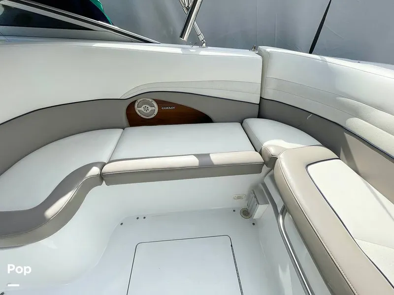 Slide: The Image of Cockpit Seating - 13842277