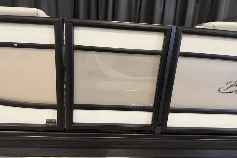 Slide: The Image of Barletta LUSSO23U 2025 - 102