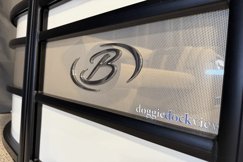 Slide: The Image of Barletta LUSSO23U 2025 - 107