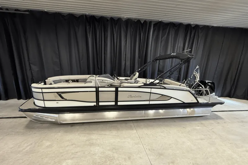 Slide: The Image of Barletta LUSSO23U 2025 - 2