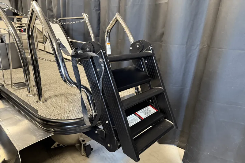 Slide: The Image of Barletta LUSSO23U 2025 - 27